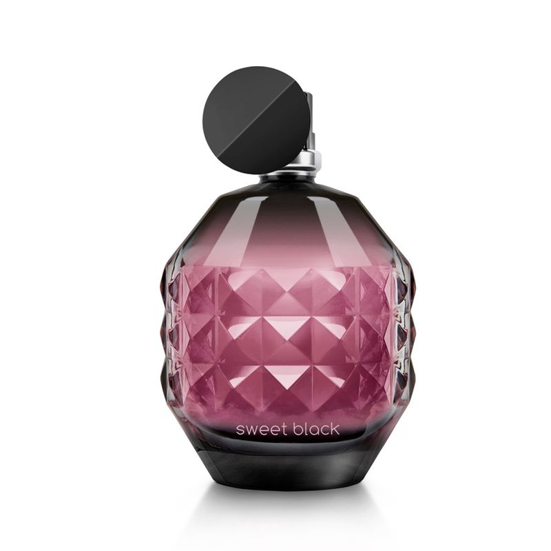 Perfume-de-mujer-Sweet-Black-con-essent-tech--que-maximiza-su-calidad