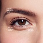 Reduce-bolsas-y-ojeras-con-el-suero-contorno-de-ojos-Oxygen-Supreme