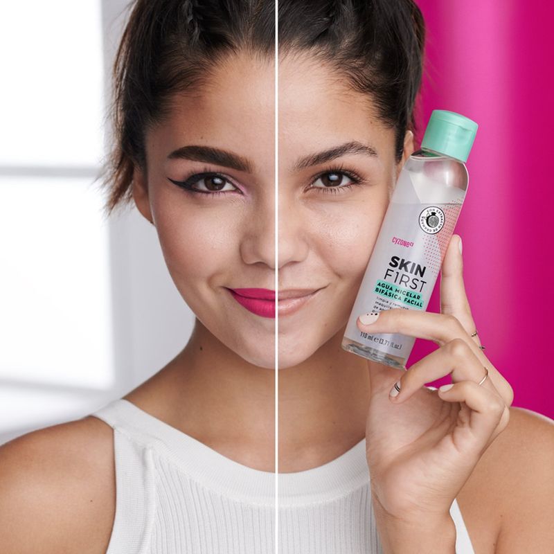 Mujer-antes-y-despues-de-usar-el-agua-micelar-bifasica-Skin-First-sin-dejar-residuos-de-maquillaje