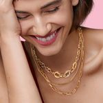 Collar-Falling-Chains