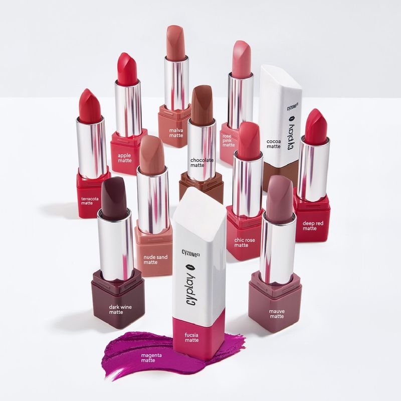 Diferentes-tonos-del-labial-en-barra-Xtra-Cream-Matte